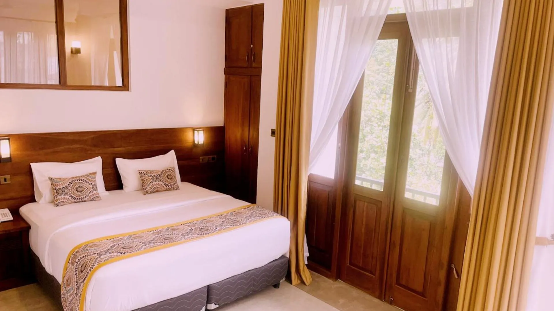 Hotel Ceylon Ayu Resort Kandy