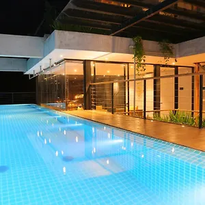 Otel Lakewood, Kandy